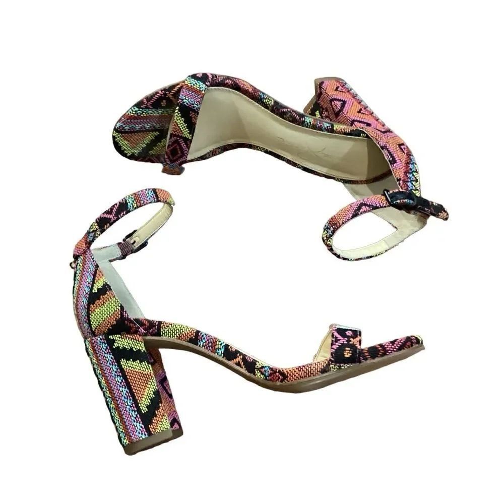 Jessica Simpson 5.5 Monrae Aztec Block Heel - Picture 14 of 14